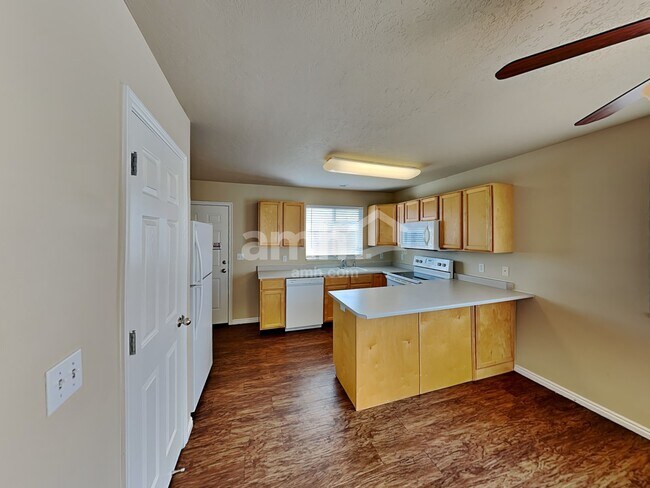 Foto del edificio - 947 Foxboro Dr