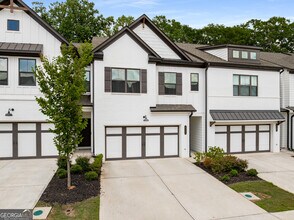Building Photo - 4635 Cypress Pk Dr