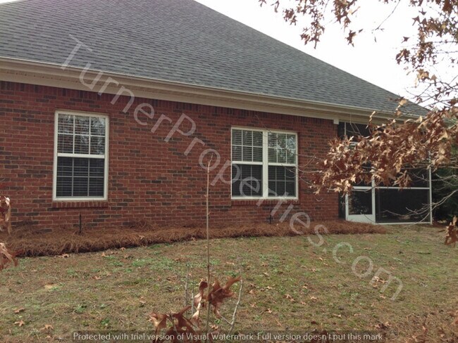 Building Photo - Upscale brick home w/bonus room Lake Carolina