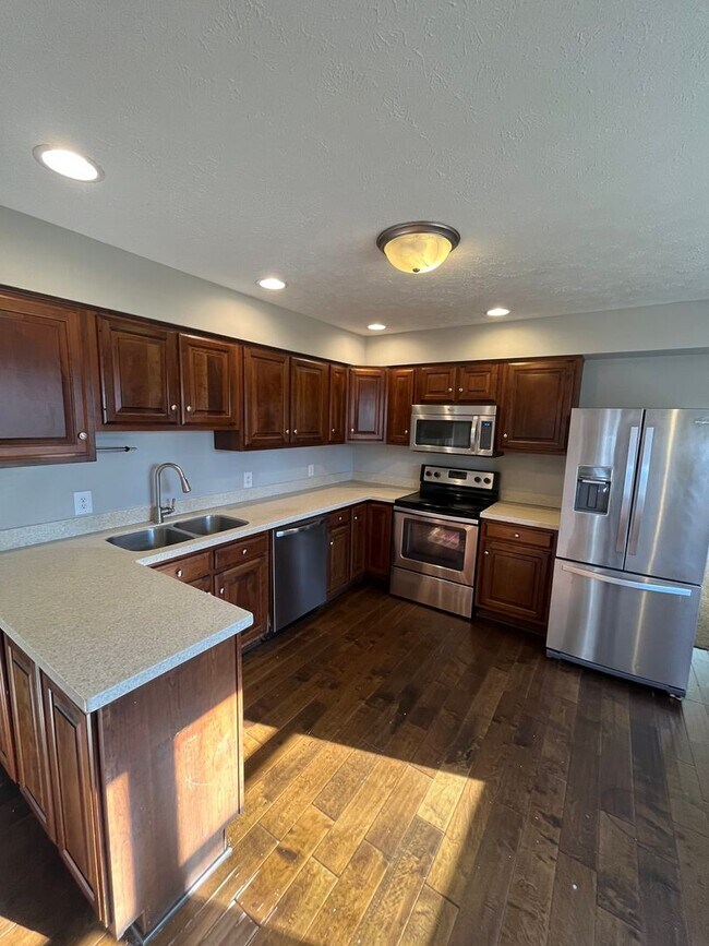 Foto del edificio - Well-Appointed East-Side Home with Exceptional Living Space in Sycamore Knolls