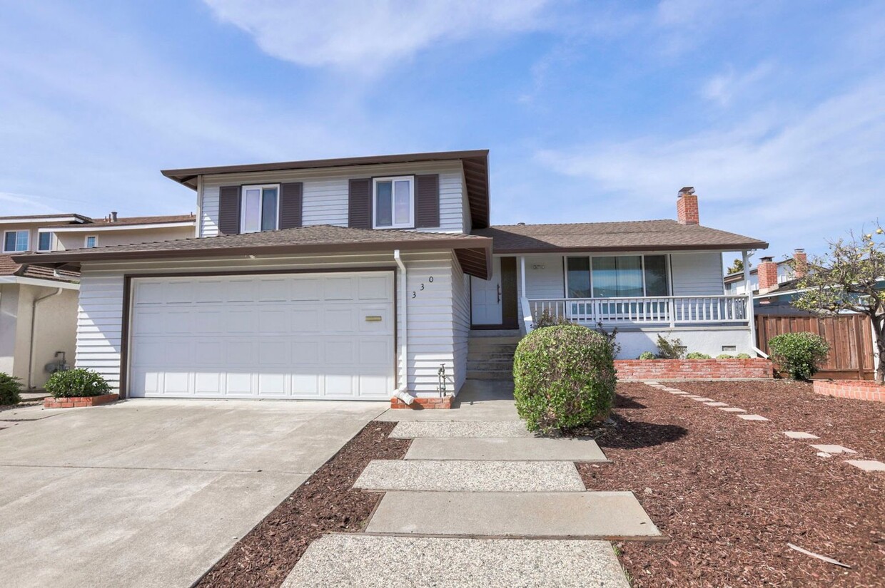 Primary Photo - 4 Bed / 3 Bath Foster City home with large...