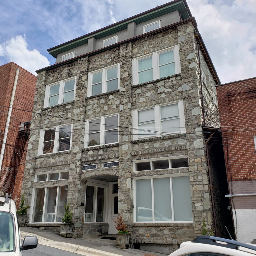 29 Crystal St, Spruce Pine, NC - 29 Crystal St
