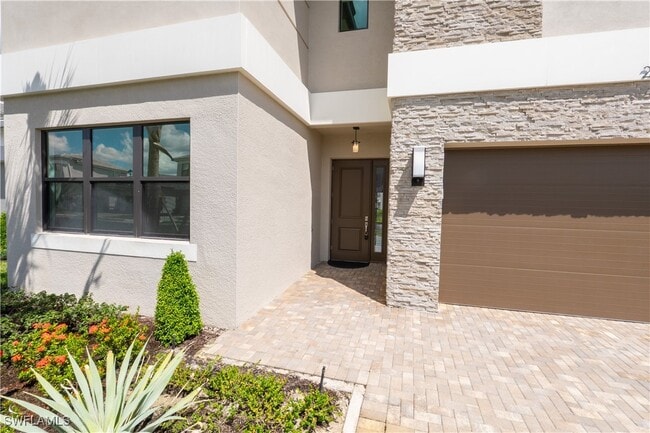 Foto del edificio - 20412 Estero Xing Blvd