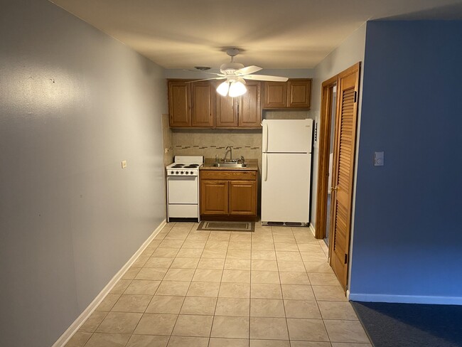 Building Photo - 6212 W 64th Pl