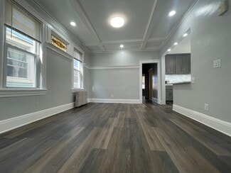 Building Photo - 101 Romaine Ave