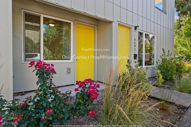 Foto del edificio - Charming Condo with Modern Amenities in Prime NE Portland Location!