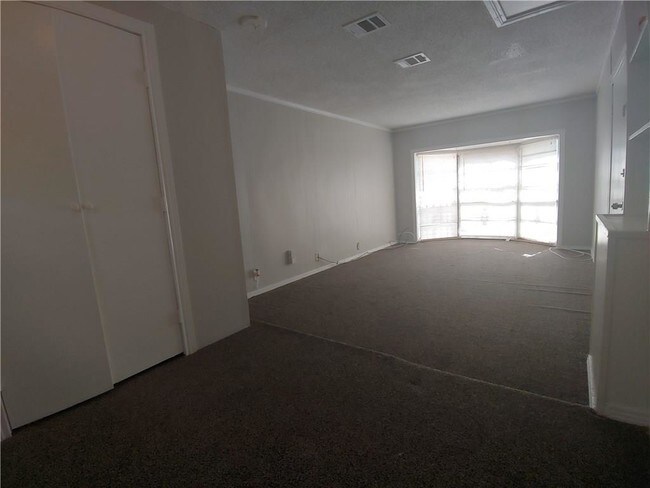 Building Photo - 2347 Village Way