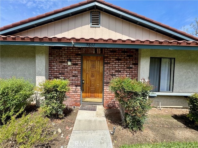 Building Photo - 9837 Vail Dr