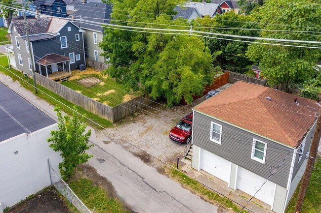 Building Photo - 1655 Goethe St