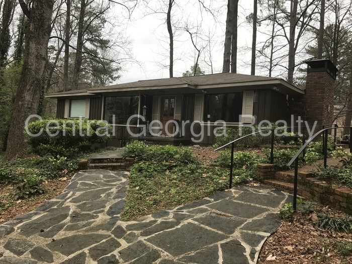 Primary Photo - 2604 N Druid Hills Rd NE