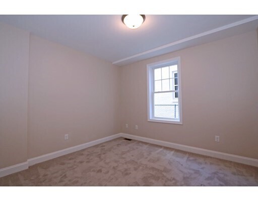 Building Photo - 60 Holworthy St