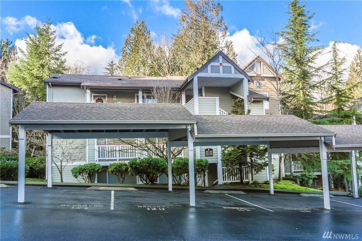 Foto principal - MOVE-IN SPECIAL: $500 off second month's r...