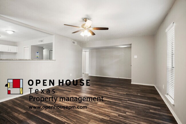 Building Photo - 920 Whitehall Dr, Plano