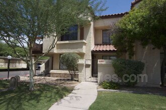 Building Photo - 925 N College Ave