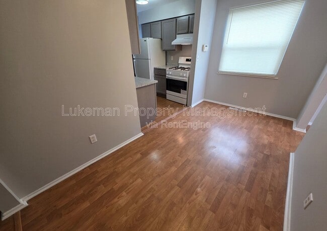 Building Photo - 51 Baldwin Ave E