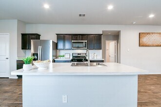 Building Photo - 2407 Poplar Copse Ct