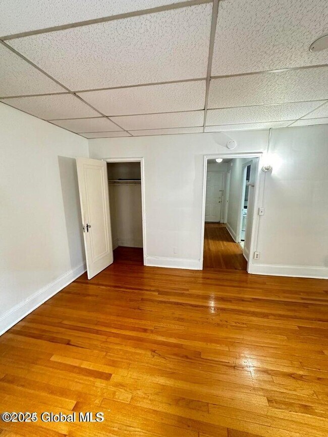 Foto del edificio - 15 2nd St