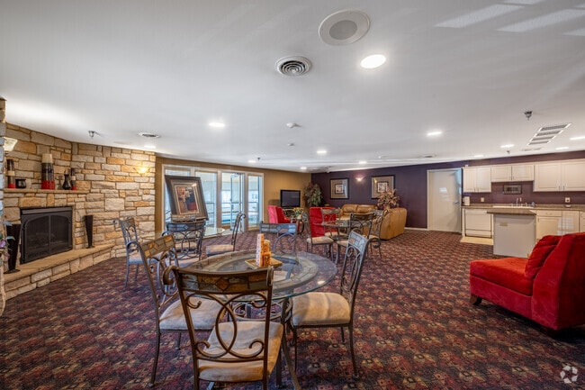 Clubroom - Autumn Ridge