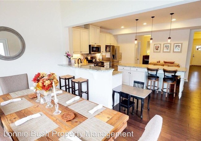 Building Photo - 4 br, 2.5 bath House - 14 Pickens Dr