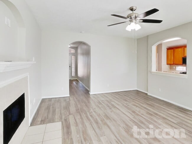 Foto del edificio - 3123 Spring Ranch Ln