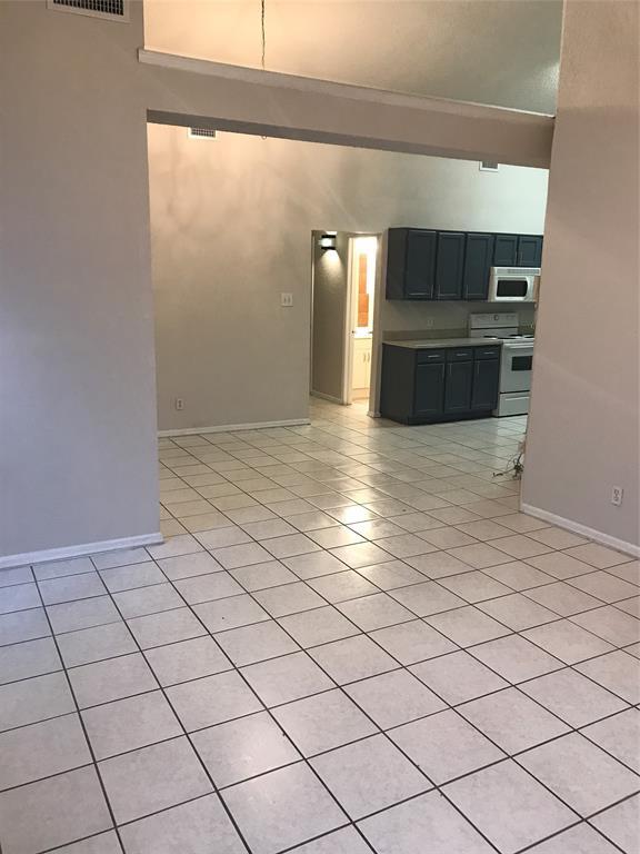 Foto del edificio - 117 Trae St