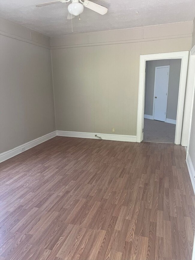 Foto del edificio - 3 bedroom House in Huntington, WV $800
