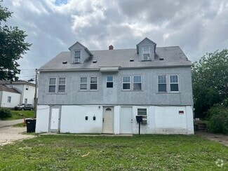 Building Photo - 315 5th St SE
