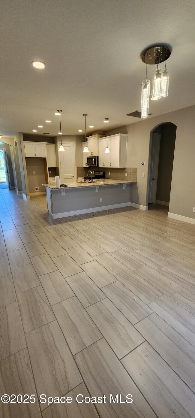 Building Photo - 7308 Bluemink Ln