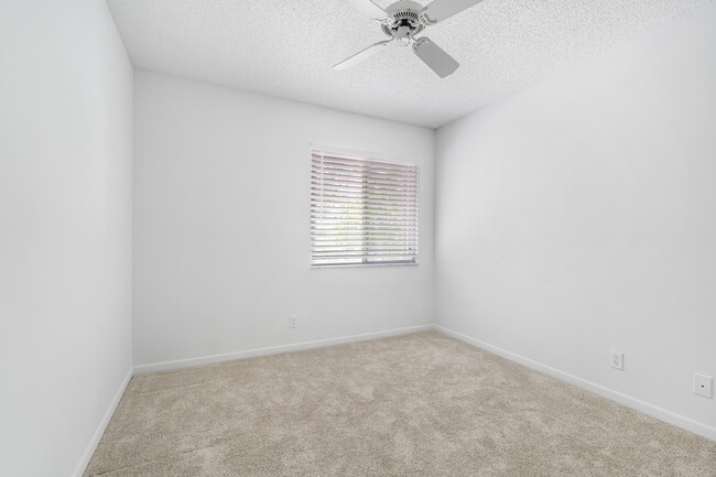 Building Photo - 10423 Boca Springs Dr