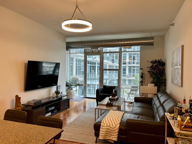 Foto del edificio - 901 W Madison St
