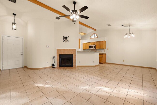 Foto del edificio - 1604 Texas Oak Way