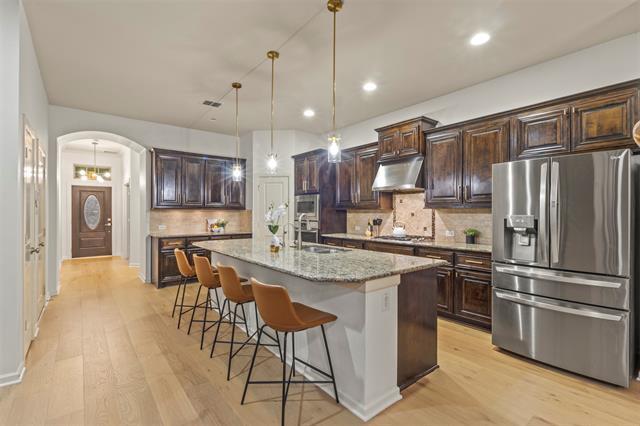 Foto del edificio - 1209 Savoy Ln