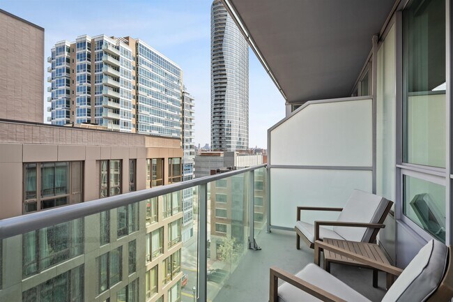 Foto del edificio - 1 Shore Ln