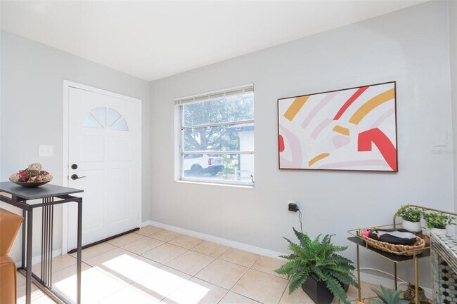 Foto del edificio - 782 90th Ave N