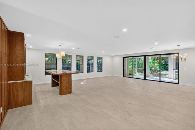 Foto del edificio - 2330 Overbrook St