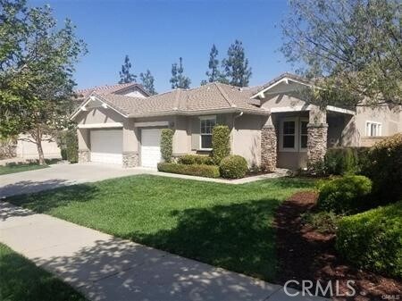 Foto principal - 827 Canterbury Ln