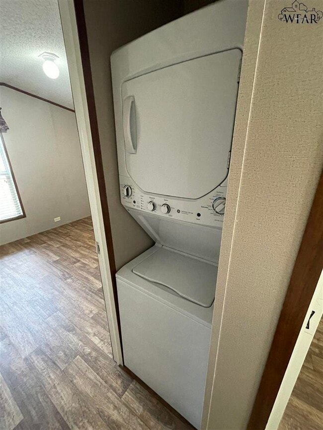 Foto del edificio - 1007 S Wall St