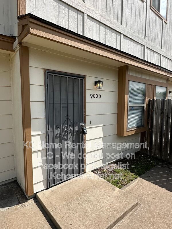 Foto del edificio - 9000 E 85th Pl