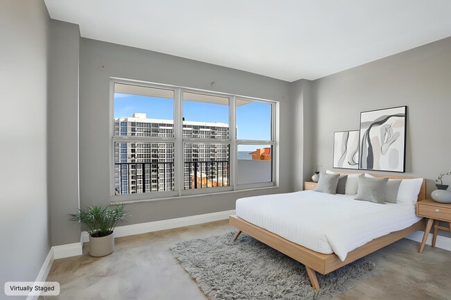 Building Photo - 405 N Ocean Blvd
