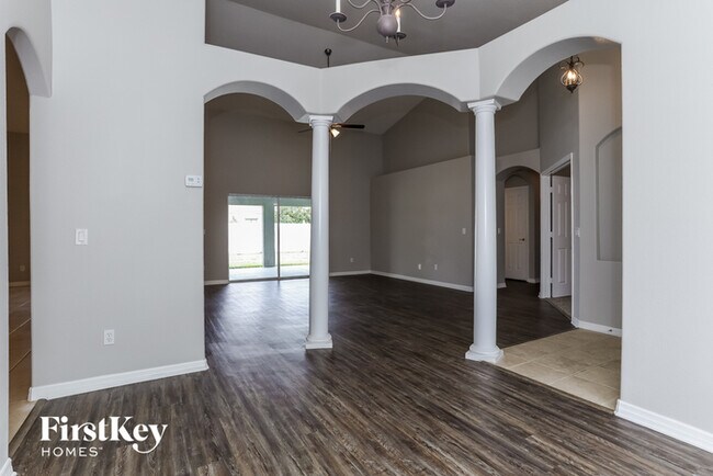 Building Photo - 4648 Huron Bay Circle