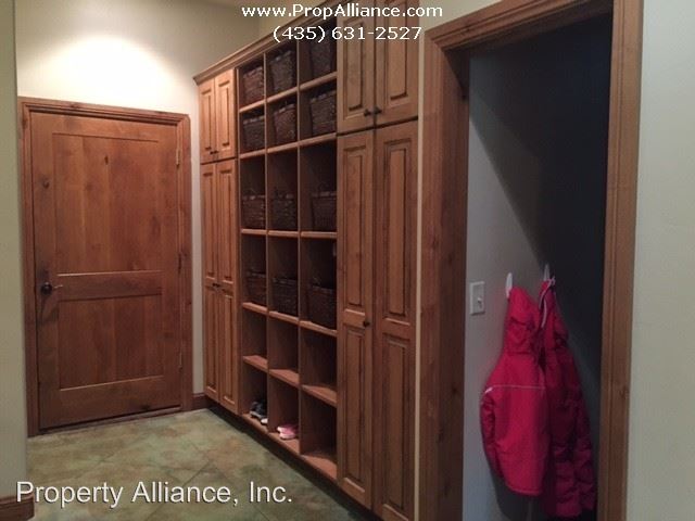 Foto del edificio - 3361 Buckboard Dr