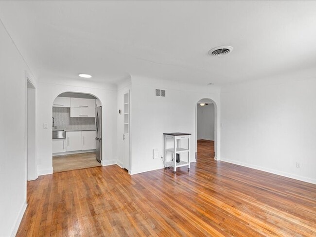 Foto del edificio - 4400 2nd Ave S