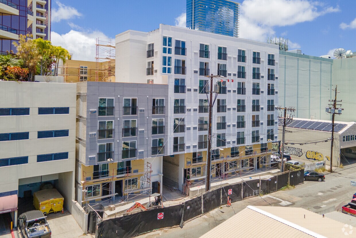 Building Photo - The Block Apartments
