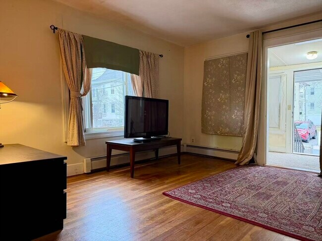 Foto del edificio - 24 Arden St