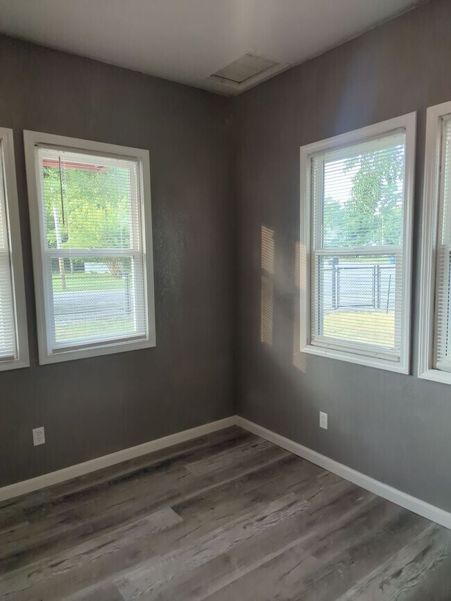 Foto del edificio - Lamar, MO - 2 Bedroom Rental Coming Soon!