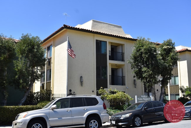 Building Photo - Modern 1 Bd, 1 Ba, 55+ Community ( North P...