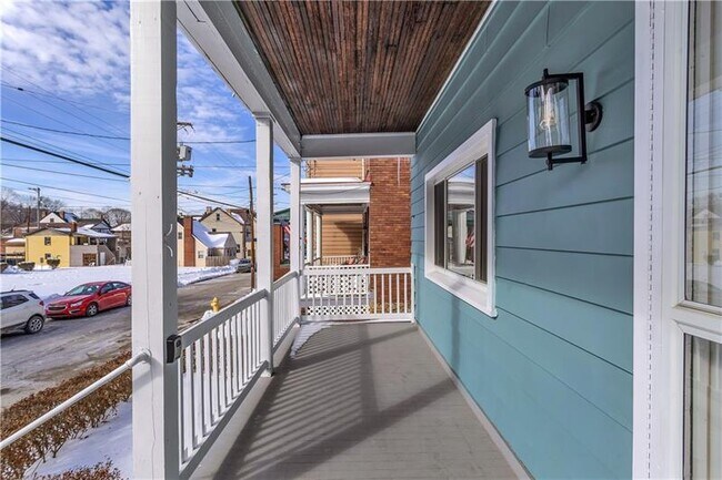 Foto del edificio - 1920 Middle St