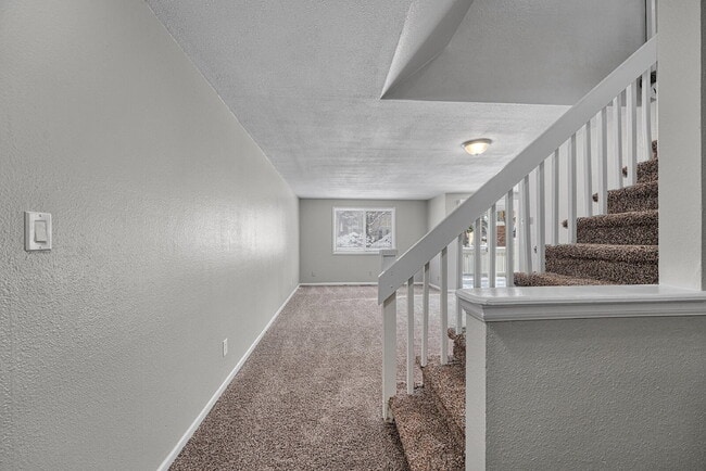 Photo - $2,590.00 - $300 OFF First Months' Rent - 4 Bedrooms, 2.5 Bathrooms, Single Family Home in Aurora...