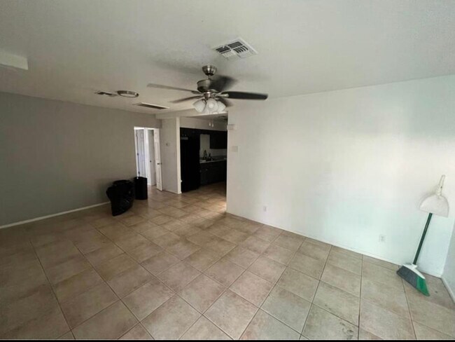 Building Photo - 2502 N Foote Dr