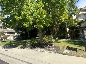 Building Photo - 1531 Siemering Way